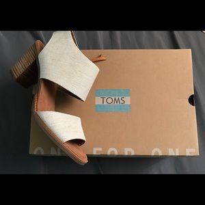 Toms Heels
